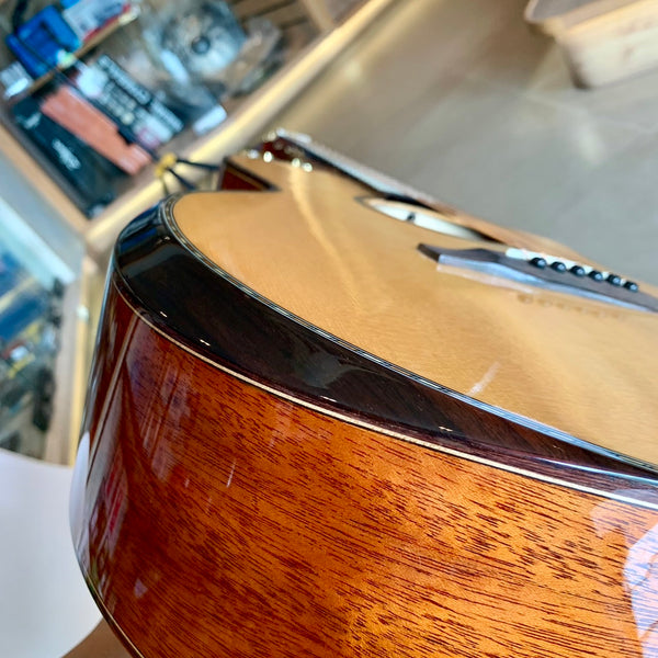 กีต้าร์โปร่งไฟฟ้า Ressonance รุ่น R-03-EQ ไม้แท้ทั้งตัว ( All Solid )