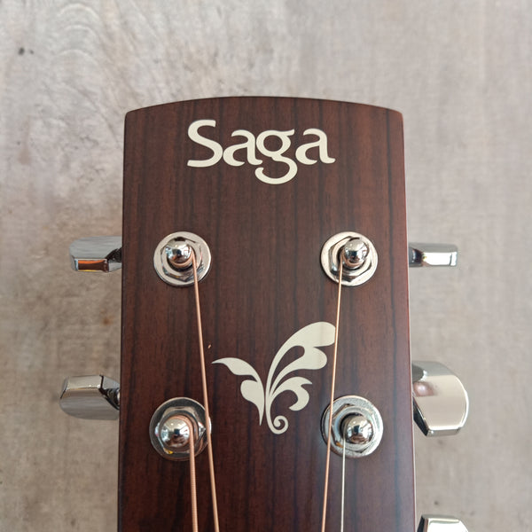 กีต้าร์โปร่ง SAGA รุ่น SG700