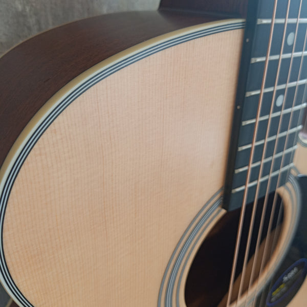 กีต้าร์โปร่ง SAGA รุ่น SA700C