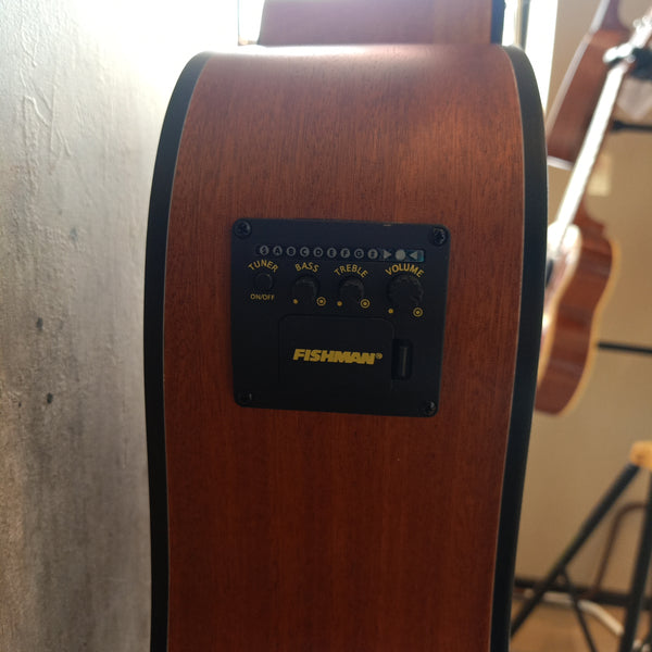 กีต้าร์โปร่งไฟฟ้า Sqoe รุ่น WD-68 EQ (Solid top)