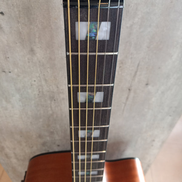 กีต้าร์โปร่งไฟฟ้า Sqoe รุ่น WD-68 EQ (Solid top)