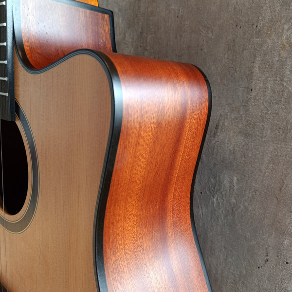 กีต้าร์โปร่ง Sqoe รุ่น WD64 (Solid top)