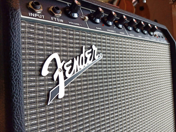 ตู้แอมป์กีต้าร์ไฟฟ้า Fender รุ่น Champion 40