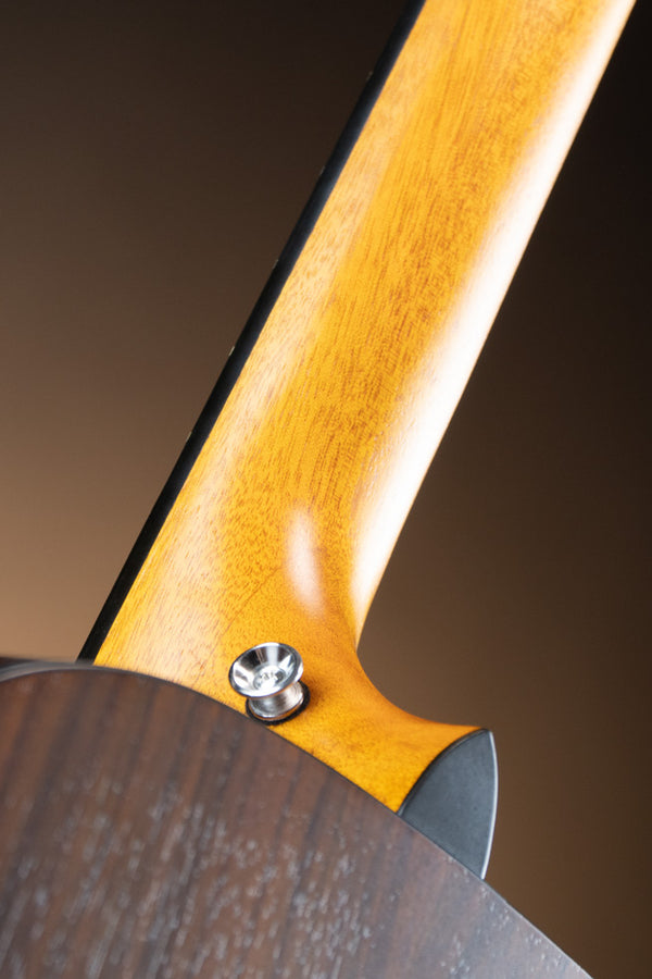 กีต้าร์โปร่งไฟฟ้า Gusta Mini 2E Walnut (ขนาด 36นิ้ว)