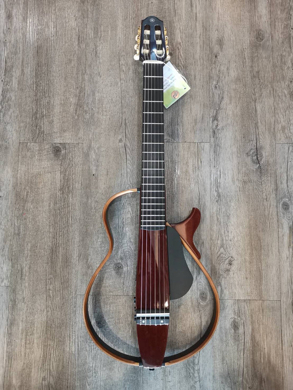 กีต้าร์คลาสสิคไฟฟ้า Yamaha Silent SLG200NW พร้อมกระเป๋า