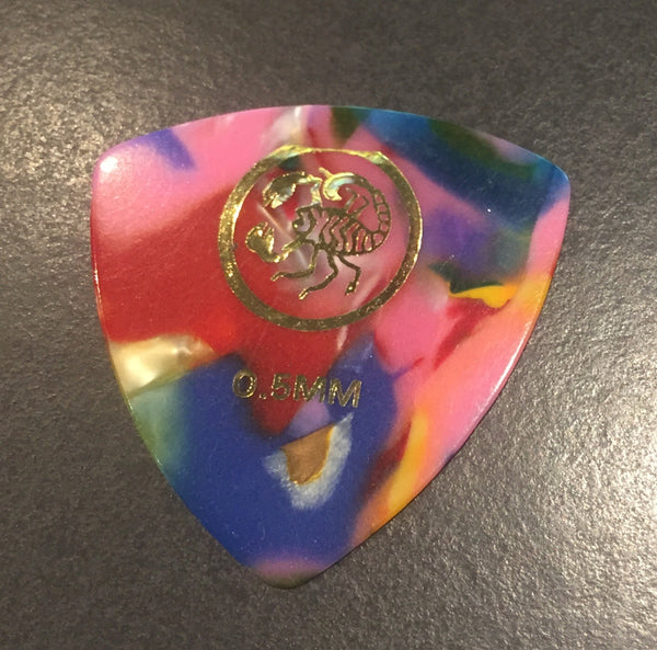 ปิ๊กกีต้าร์ (แมงป่อง) สามเหลี่ยม