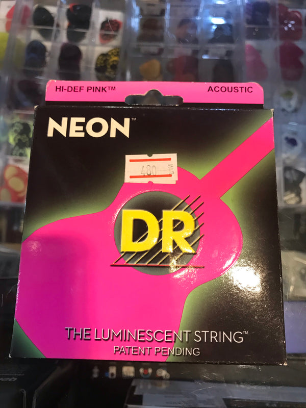 สายกีต้าร์โปร่งเรืองแสง DR