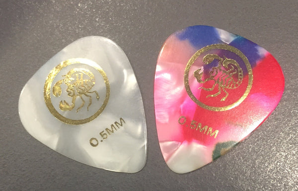 ปิ๊กกีต้าร์ (แมงป่อง) หยดน้ำ 0.5 M