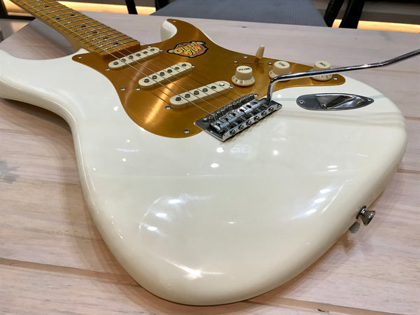 กีต้าร์ไฟฟ้า Squier by Fender รุ่น Classic Vibe 50s Stratocaster