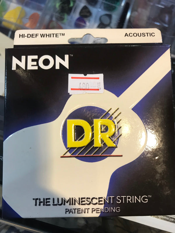 สายกีต้าร์โปร่งเรืองแสง DR