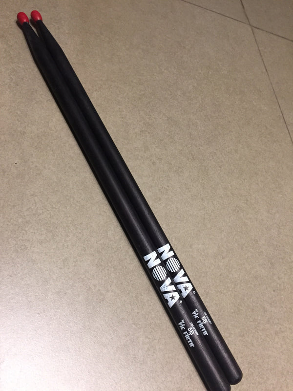 ไม้กลอง Nova Vic Firth สีดำแดง (หัวไนลอน)