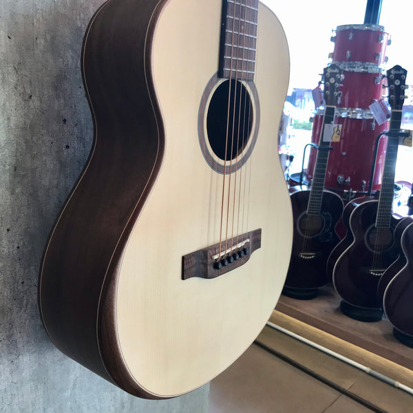 กีต้าร์โปร่งไฟฟ้า Crafter Mino / Black Walnut