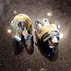 แจ๊คกีต้าร์ไฟฟ้าตัวเมีย