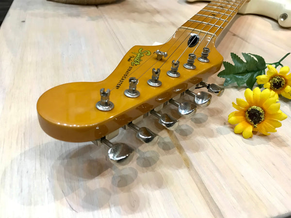 กีต้าร์ไฟฟ้า Squier by Fender รุ่น Classic Vibe 50s Stratocaster